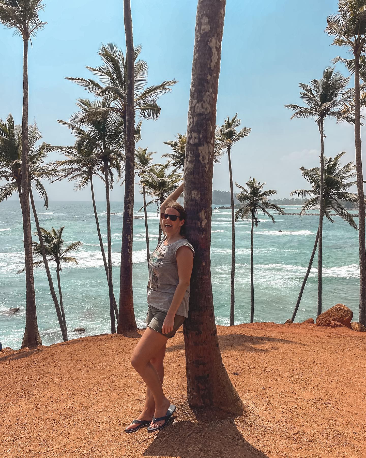 Today I went to Mirissa for a day and finally I have my own “Coconut Tree Hill” picture 😄 What do you think? Is it a good one in the collection of thousands of pictures on Instagram (this is an insta famous coconut tree hill) 😂

#coconuttreehill #mirissabeach #instapicoftheday #coconuttrees🌴 #srilankadaily #worldtrip #mirissasrilanka #srilanka_travel #visitsrilanka #wereldreis #travelislife #wandermore #wanderer #backpackinglife #srilankatravels #travelerlife #reizen #reiseliebe #viajaresvivir #passionpassport